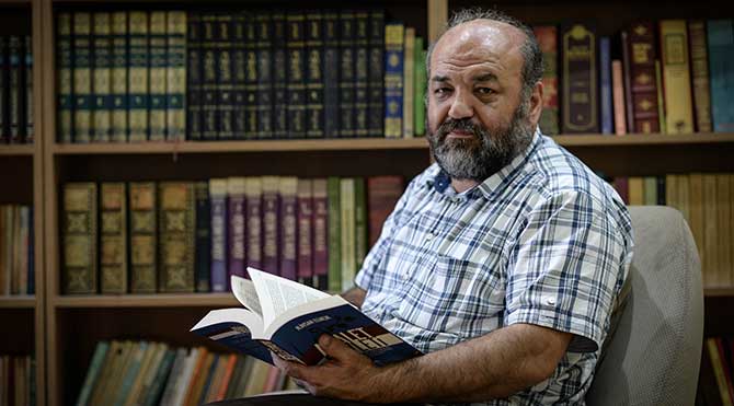 İhsan Eliaçık Kimdir
