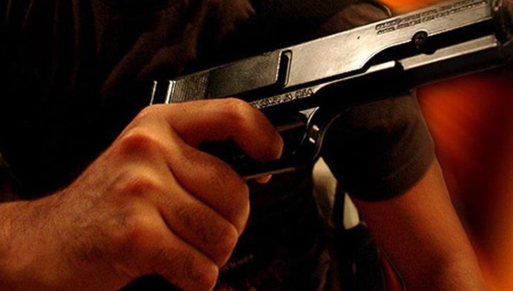 AKP’li belediyenin müdürü başına silah dayadığı fotoğrafı bakanlığa gönderdi