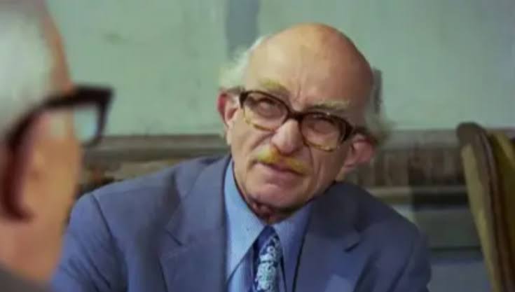 Akil Öztuna Kimdir Hayatı