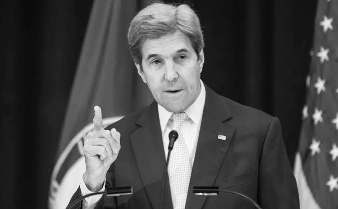 John Forbes Kerry Kimdir