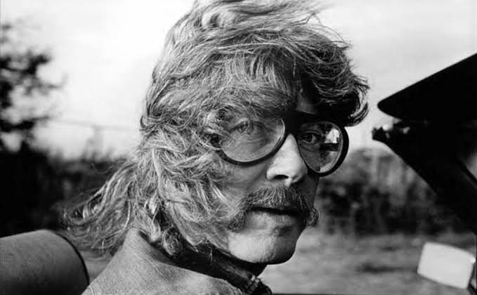 Tom Robbins Kimdir