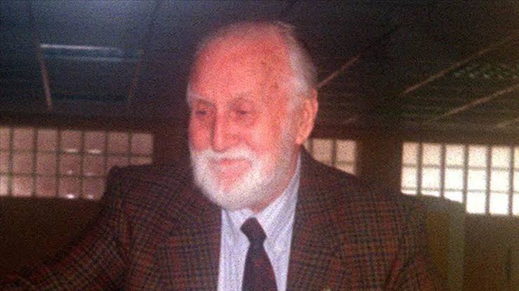 İhsan Devrim Kimdir Hayatı