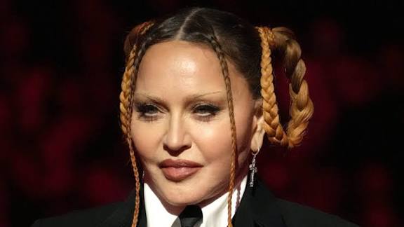 Madonna Kimdir
