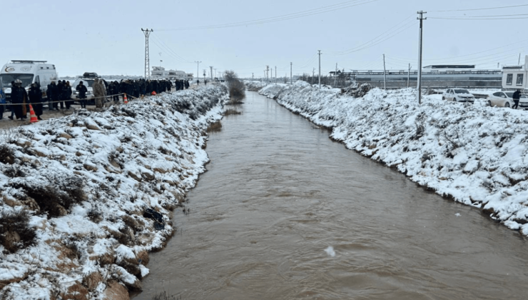 Otomobil Sulama Kanalına Uçtu, 3 Çocuk ve Babaları Kayıp