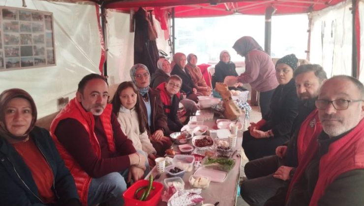 Smart Solar işçileri grevde 86. günü geride bıraktı: “İşten atılanlar geri alınmadan masaya oturmayız”