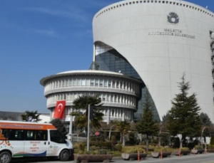 Deprem Enkazı Altında Kalan Öncelikler: Malatya’da 285 Milyonluk Kafe Tartışması