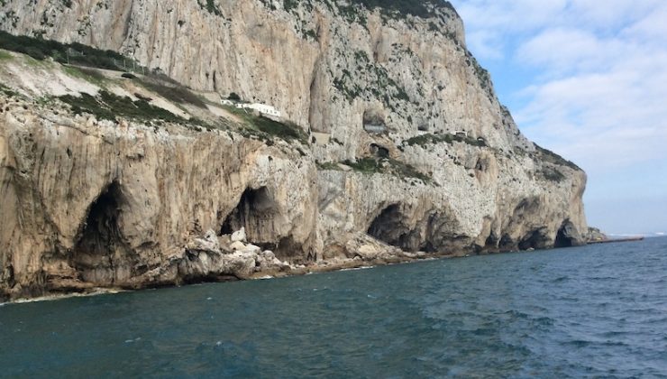 40.000 Yıllık Sessizlik Bozuldu: Cebelitarık’ta Neandertallerin Gizli Dünyası Gün Yüzüne Çıktı