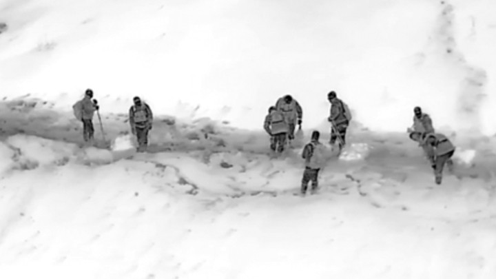 Hakkari’de düzenlenen operasyonda 860 kilogram uyuşturucu madde ele geçirildi