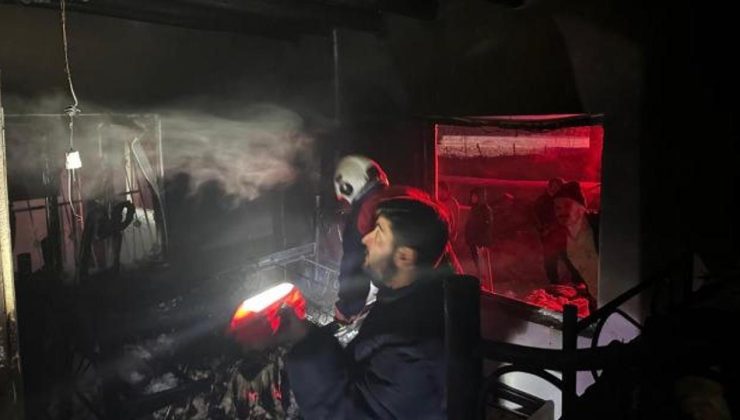 Hakkari’de korkutan ev yangını: 4 çocuk hastaneye kaldırıldı