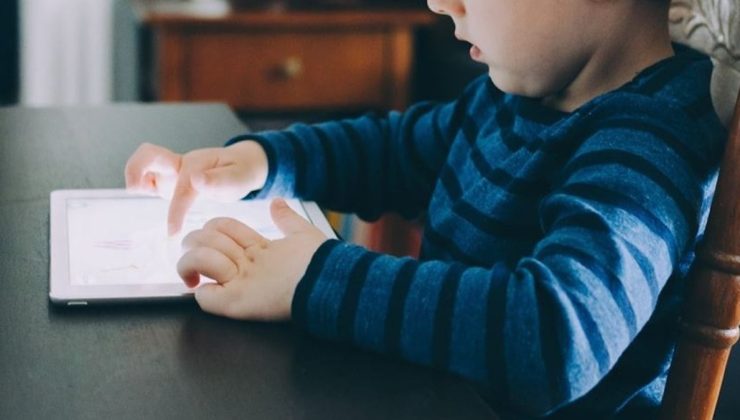 Meclis’ten Dijital Düzenleme Taslağı: Çocuklara Özel SIM Kart, Gece İnternet Kısıtlaması ve Oyun Jürisi Önerisi