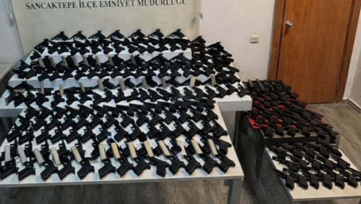 Sancaktepe’de evden cephanelik çıktı