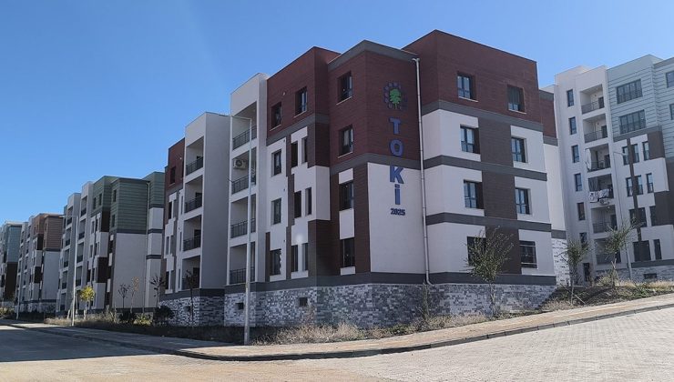 TOKİ Konutlarında Sıcak Su Çilesi: Depremzedeler Susuz Kaldı