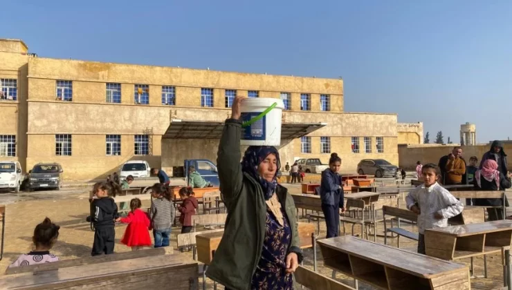 Kuşatma altındaki Kobani için acil çağrı: ‘Çocuk sütü bile kalmadı, insani koridor açılmalı’