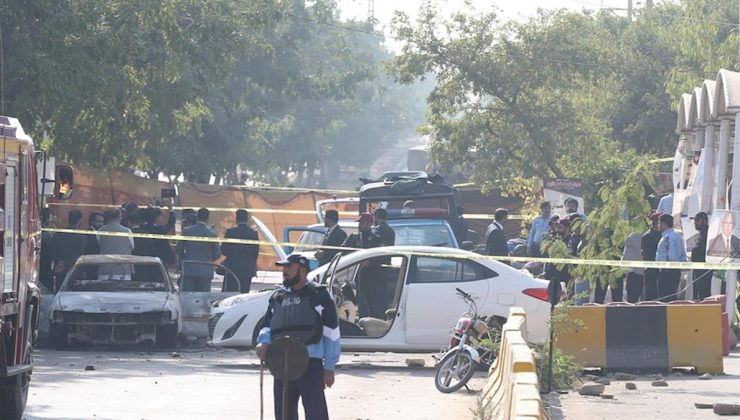 Pakistan’da Polis Karakolu Yakınında Bombalı Saldırı: 2 Ölü, Çok Sayıda Yaralı