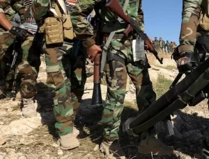 İran, Irak’taki muhalif Kürt grupların üslerini 3 füzeyle vurdu