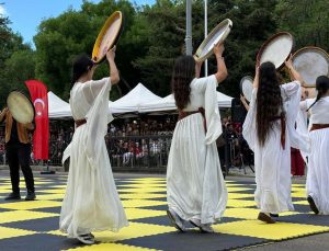 Diyarbakır’da 19 Mayıs, erbane ve Kürtçe müziklerle kutlandı
